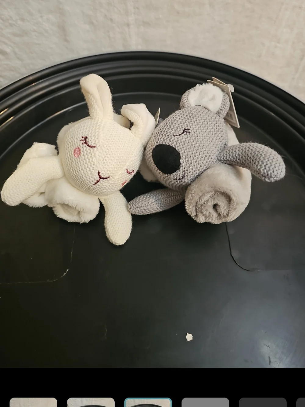Plush Bib Buddy - Cream & Light Gray